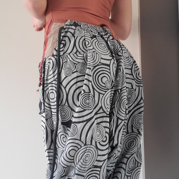 Funky linen pants - Picture 3 of 11